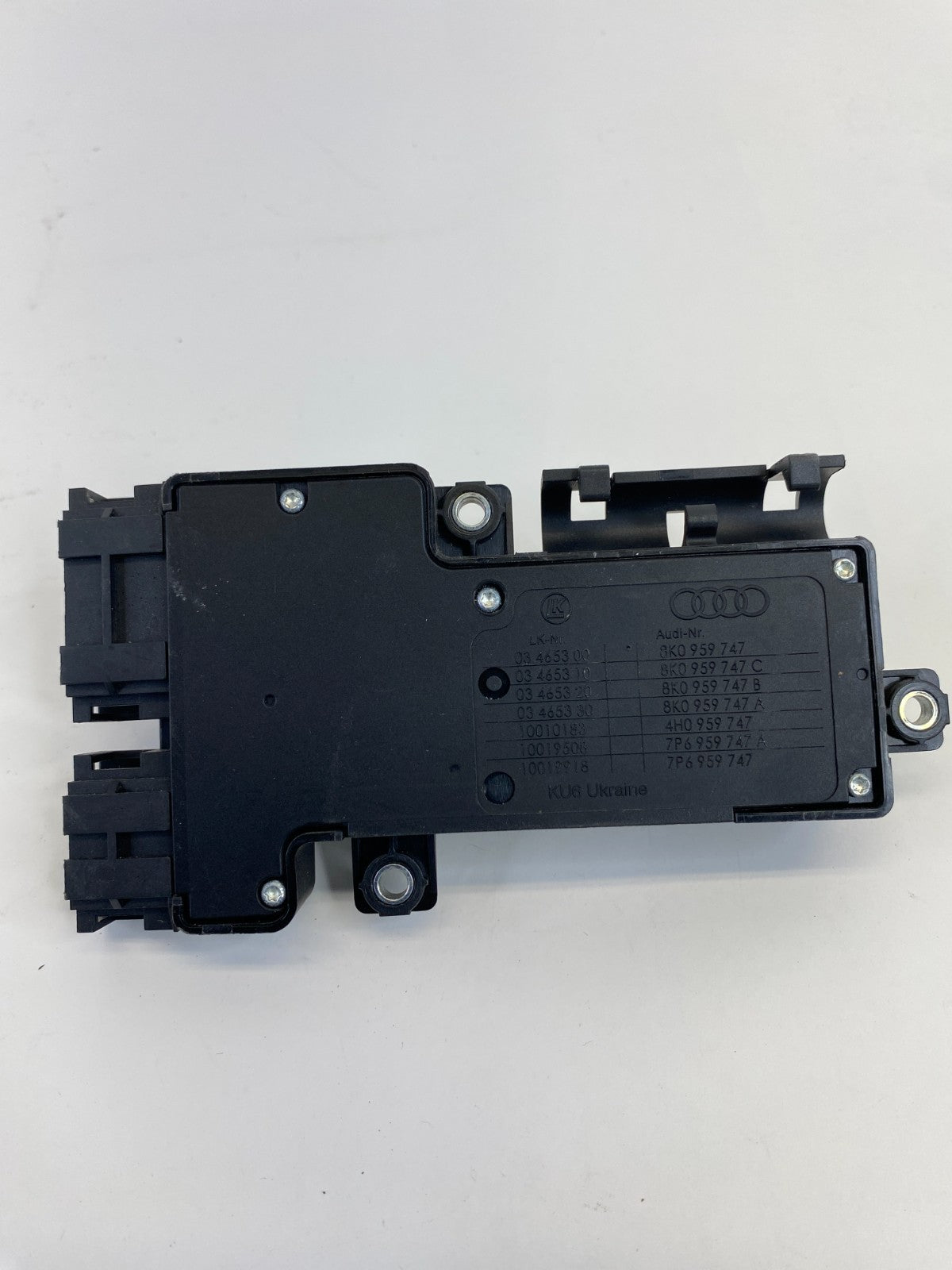 2009-2017 Volkswagen CC Front Left Power Seat Adjuster Switch 8K0-959-747 OEM