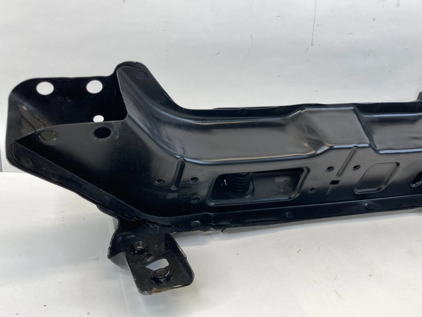 2014-2019 KIA SOUL UPPER TIE BAR RADIATOR CORE SUPPORT OEM