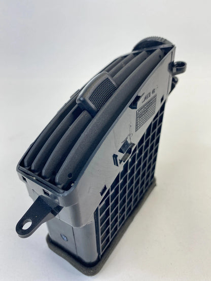 2007 2008 HYUNDAI ELANTRA CENTER DASH RIGHT A/C AIR VENT GRILLE 97420-2H000 OEM