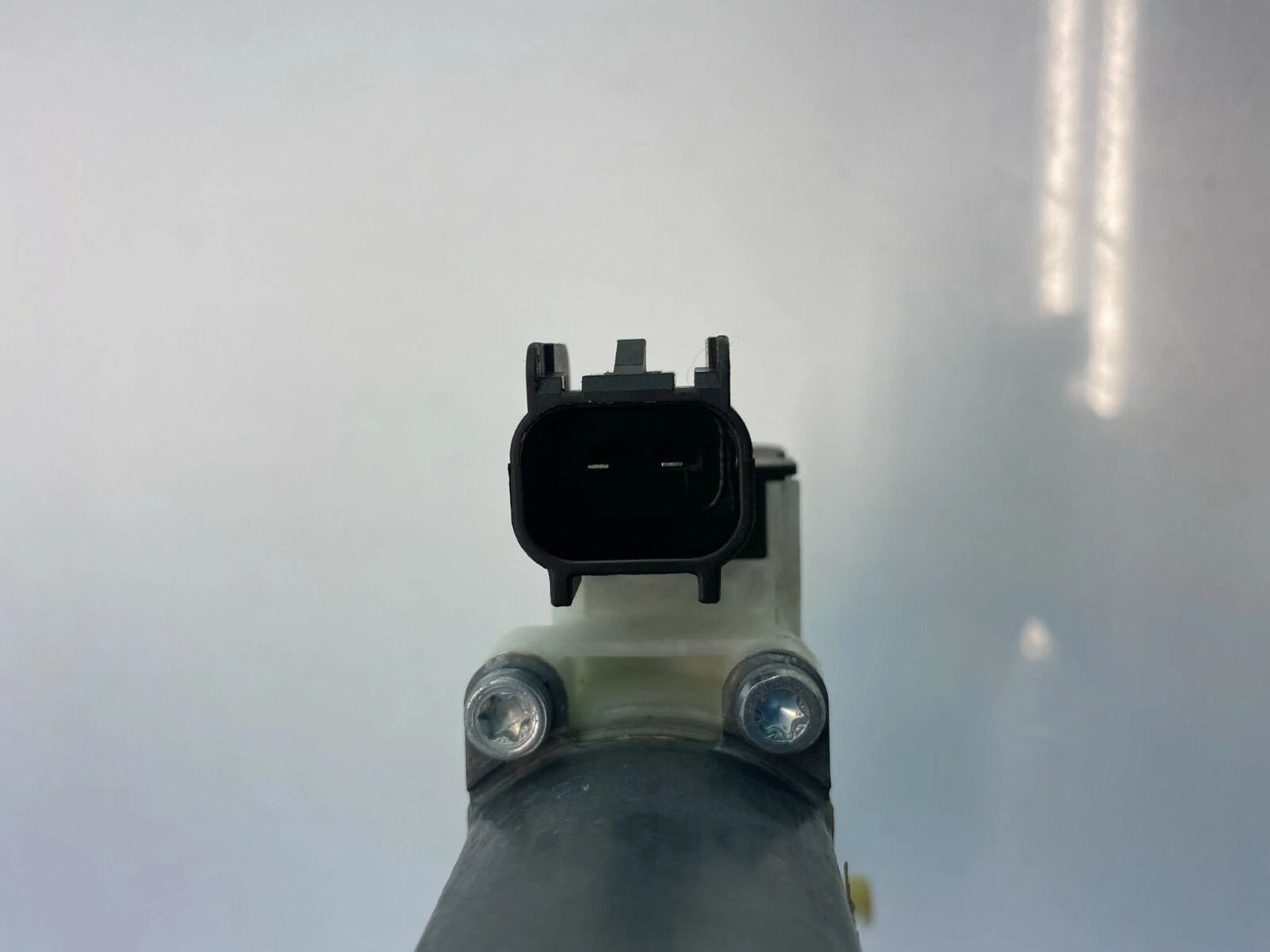 2012-2018 FORD FOCUS REAR LEFT SIDE DOOR POWER WINDOW MOTOR CM51-A27001 2 PINS