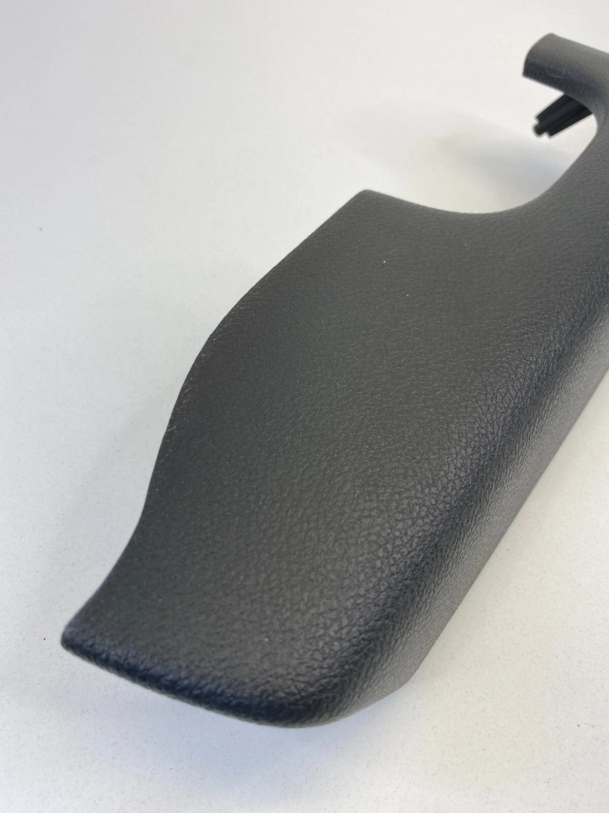 2010 DODGE CALIBER REAR LEFT BACK SIDE ARM REST ARMREST DOOR PANEL RR LH OEM