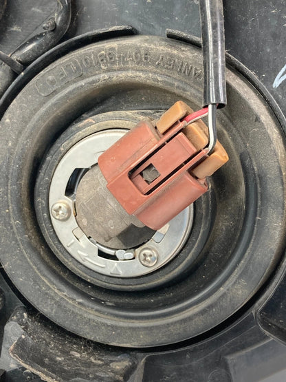 08-15 MITSUBISHI LANCER FRONT RIGHT HEADLIGHT HEADLAMP HALOGEN 9955949700 OEM