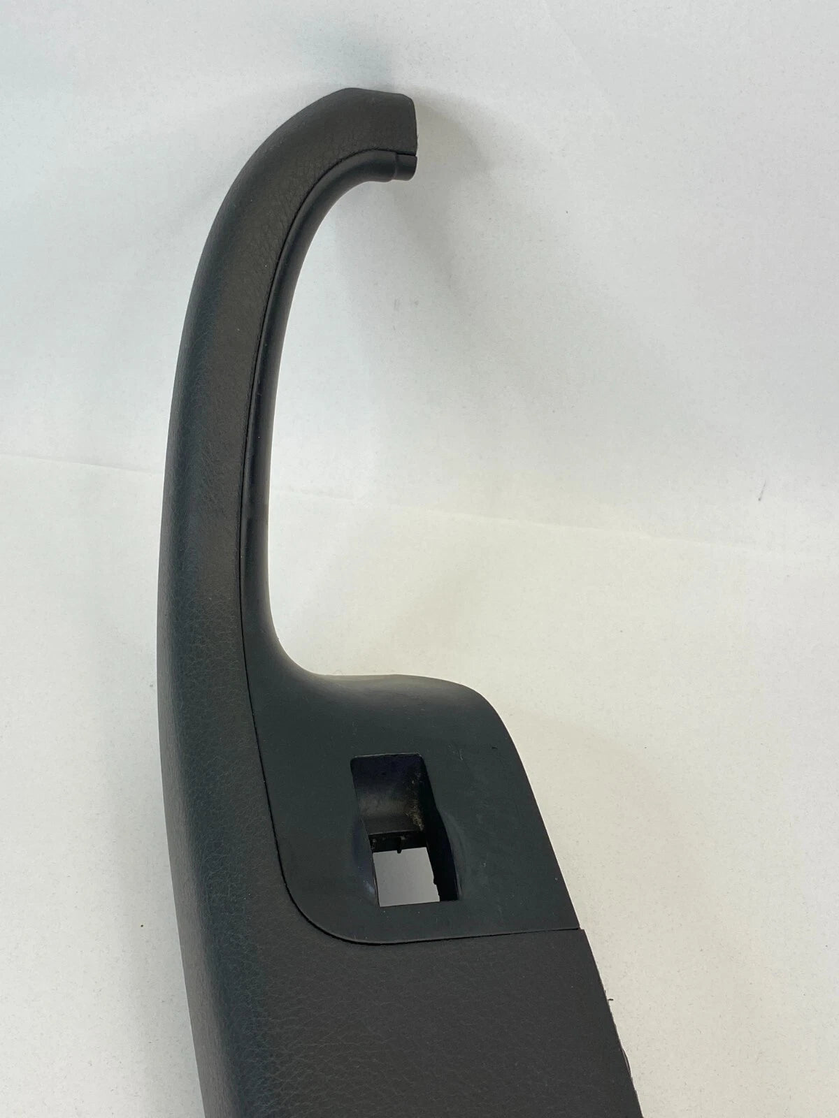 2002-2008 AUDI A4 FRONT RIGHT SIDE INTERIOR DOOR PULL HANDLE ARMREST 8E1867162B