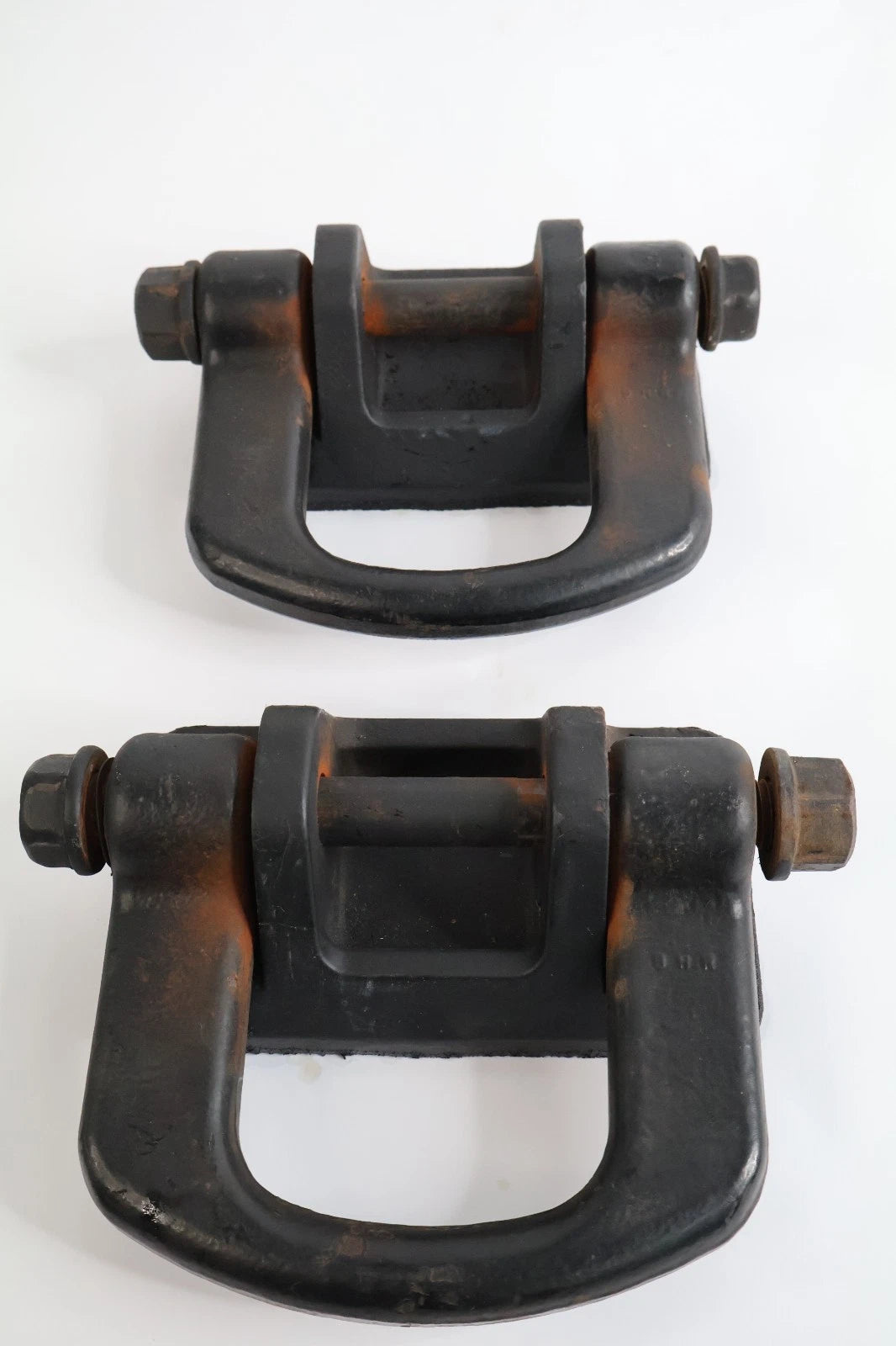 06-10 HUMMER H3 FR LH & RH BUMPER RECOVERY TOW HOOKS MOUNT BRACKET 15825884 OEM