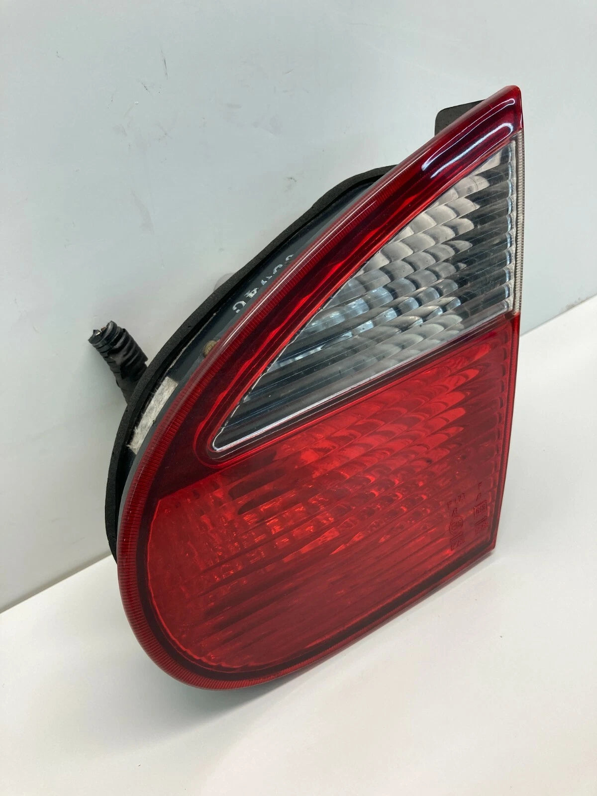 1999 2000 DAEWOO LANOS SEDAN RIGHT SIDE TAIL LIGHT INNER TAILLIGHT LAMP OEM