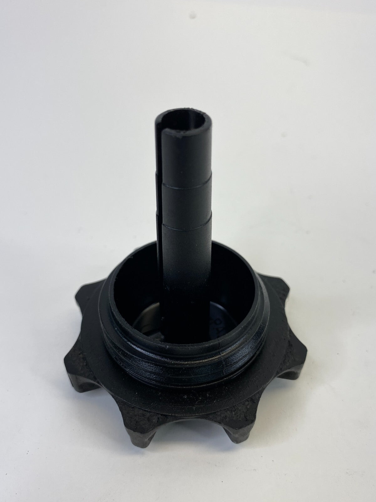 06 BMW 330xi 07 08 328xi 3.0L Power Steering Fluid Container Reservoir Cap Cover