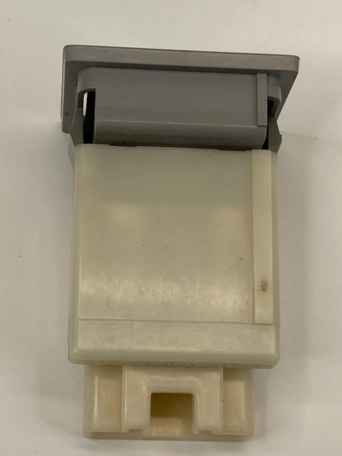 2005-2012 TOYOTA AVALON OPENER TRUNK RELASE & FUEL DOOR CONTROL SWITCH OEM