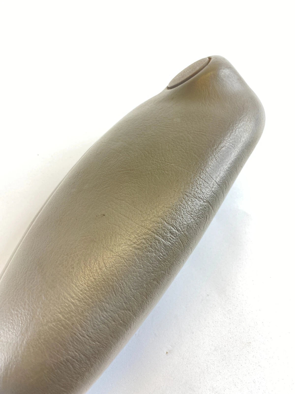 2004-2007 DODGE GRAND CARAVAN REAR LEFT SEAT LEFT SIDE ARMREST 651861 OEM
