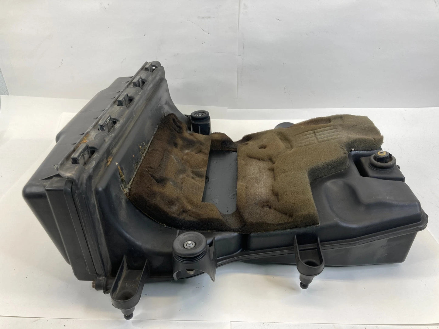 2012-2017 FIAT 500 1.4L AIR INTAKE FILTER BOX HOUSING ASSSEMBLY 68073646AC