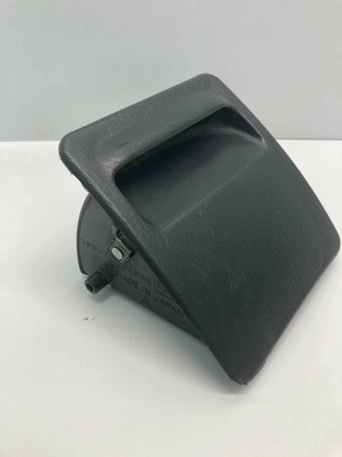1997 97 SUBARU LEGACY DASH STORAGE COMPARTMENT COIN TRAY FUSE BOX COVER OEM