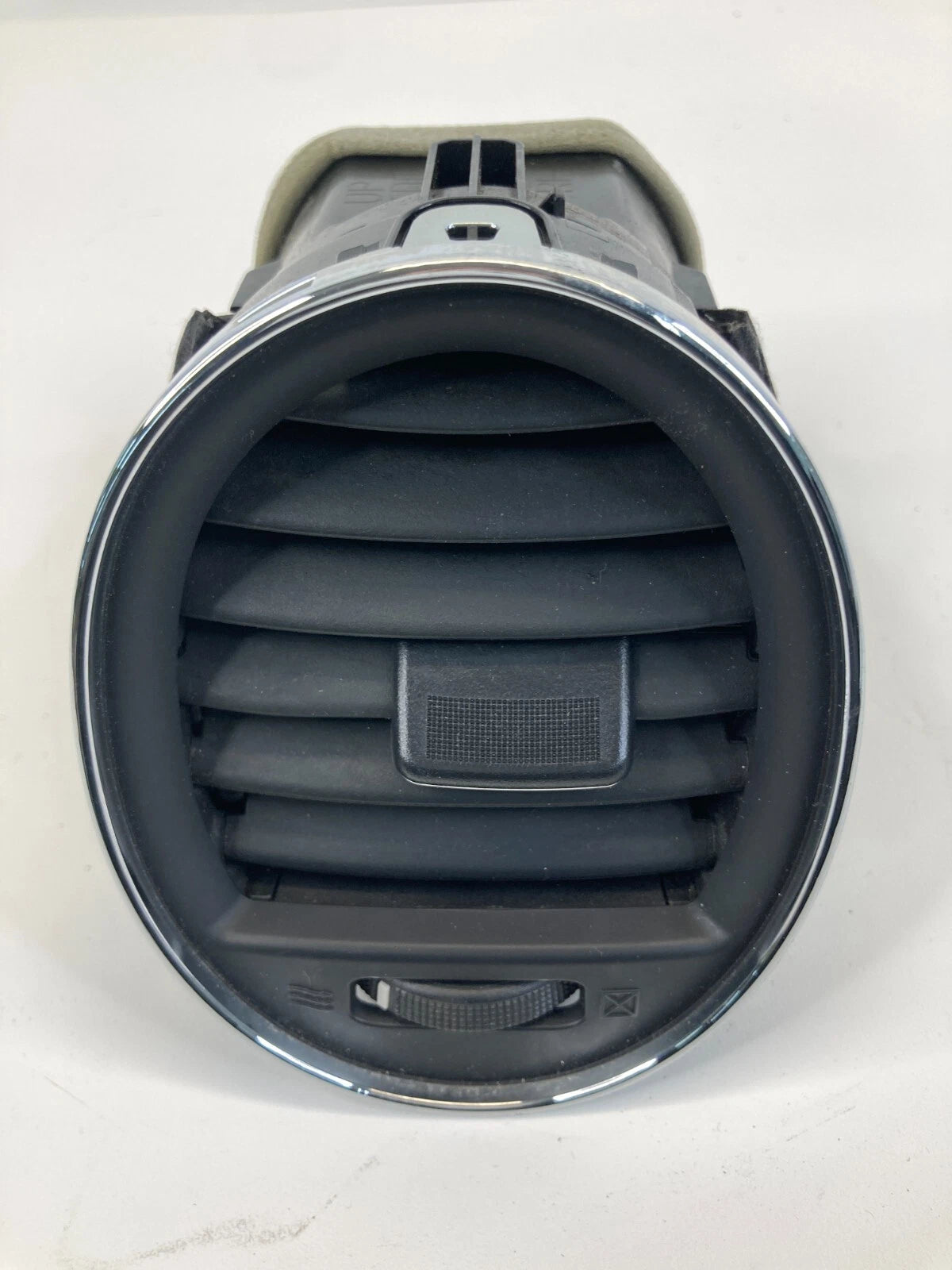2009-2014 NISSAN MAXIMA DASH RIGHT SIDE A/C AIR VENT GRILLE OUTLET 68760-9N00A