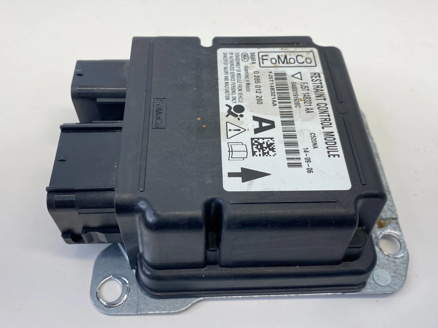 2014-2016 FORD ESCAPE OCCUPANT SENSOR RESTRAINT CONTROL MODULE FJ5T-14B321A OEM