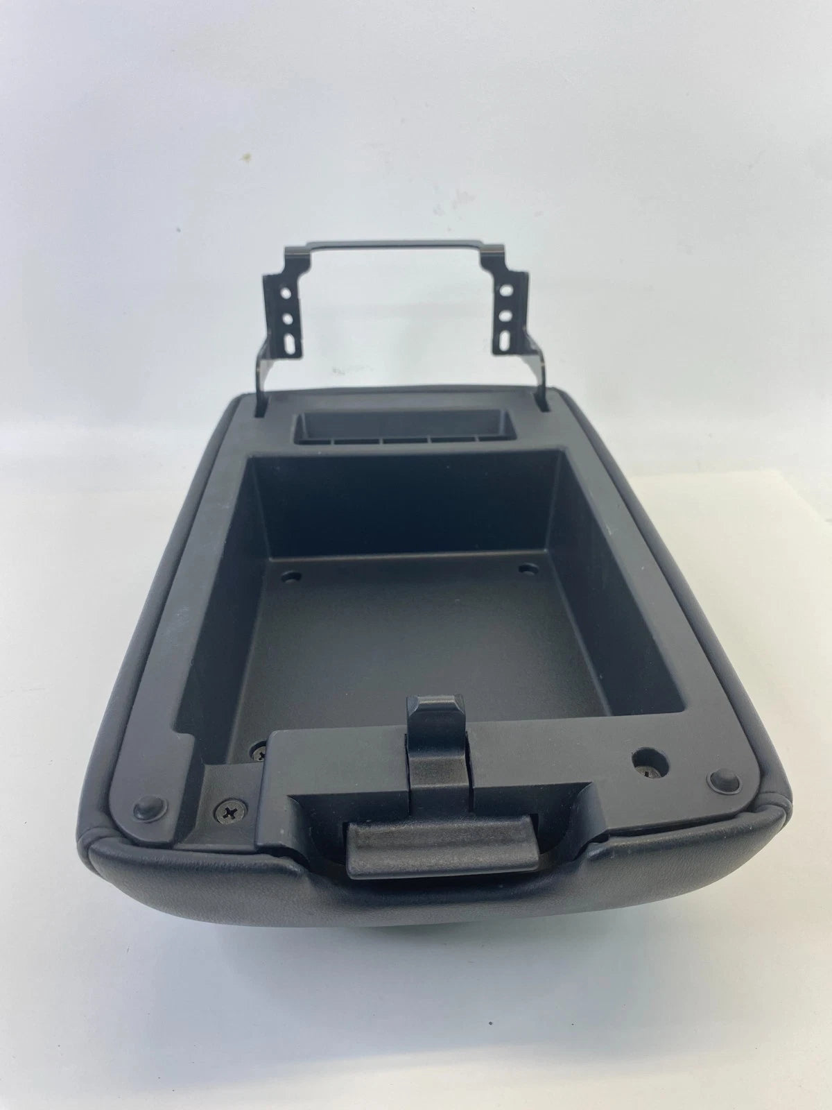 2009 INFINITI G37 07 08 G35 REAR CENTER CONSOLE ARMREST ARM REST W/ AIR VENT OEM