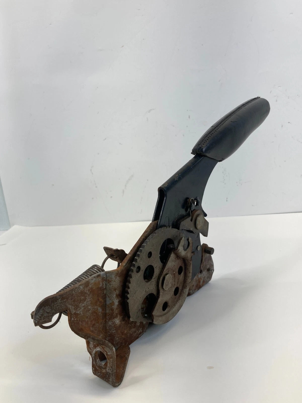 1998-2002 CHEVROLET CAMARO EMERGENCY PARKING BRAKE HANDLE LEVER CONTROL OEM