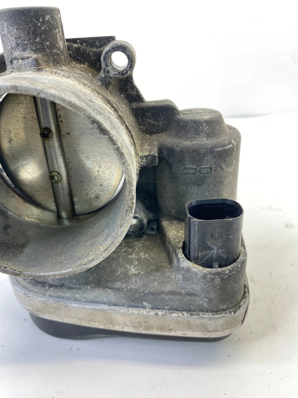 2005-2010 CHRYSLER 300 2006-2010 DODGE CHARGER THROTTLE BODY 04861691AA OEM
