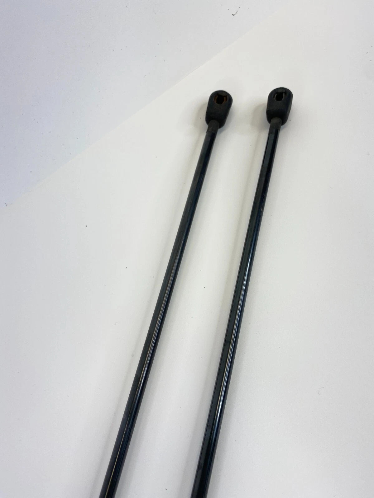 2003-2009 MERCEDES-BENZ E500 FRONT HOOD STRUT LIFT SUPPORT SHOCK PAIR OEM