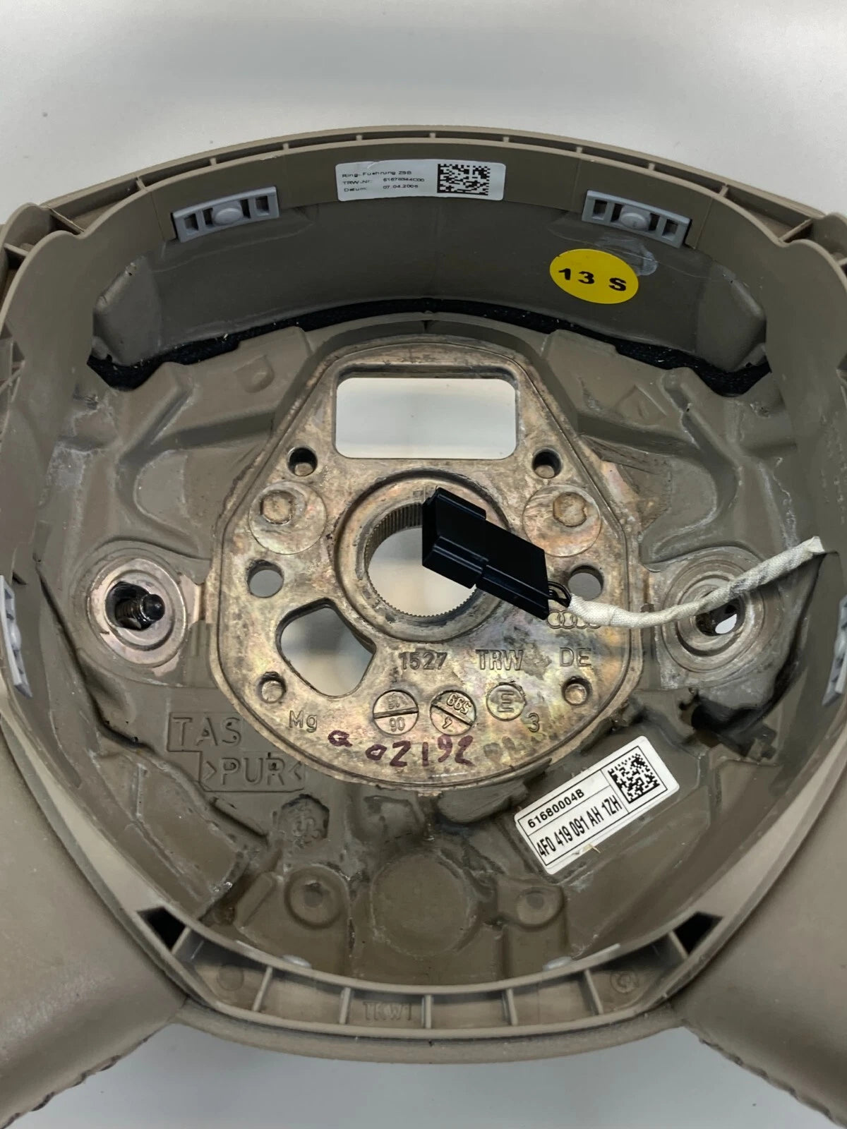 2006-2011 AUDI A6 STEERING WHEEL W/ CONTROLS SWITCH ASSEMBLY 4E0-419-091-AH OEM