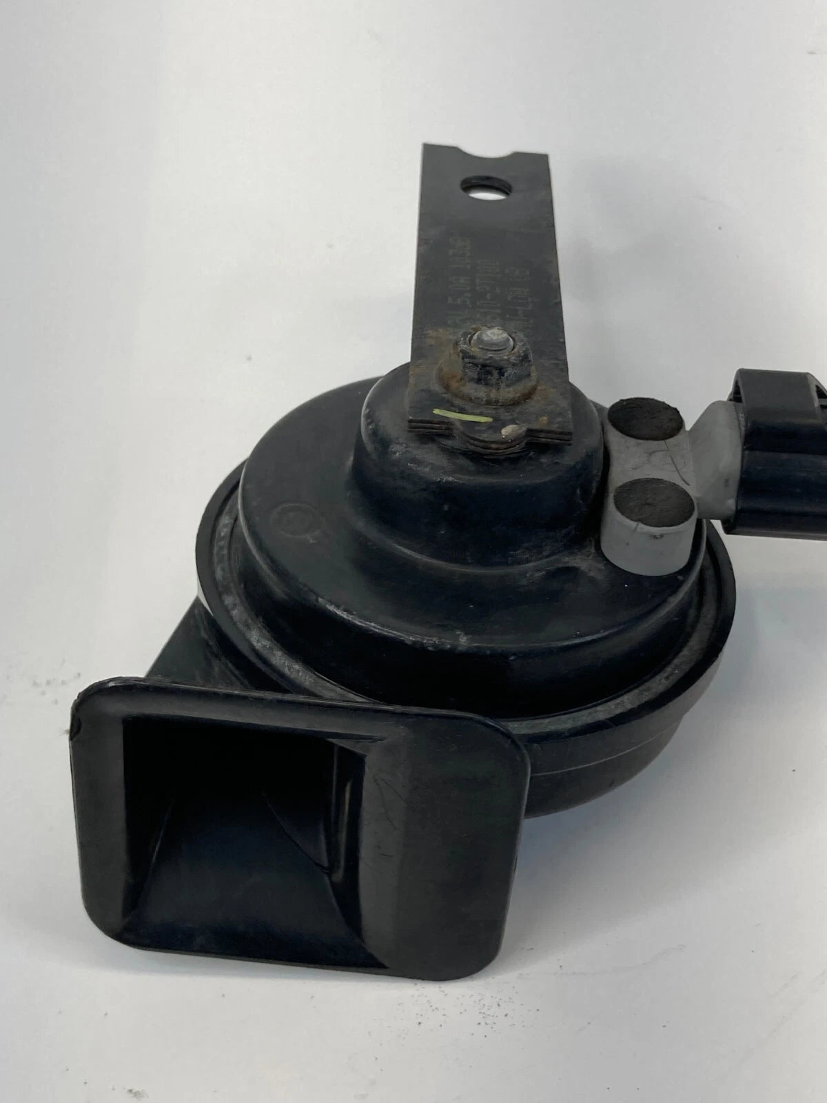 2011-2015 KIA OPTIMA LOW PITCH NOTE SIGNAL HORN TONE 99610-2T100 OEM