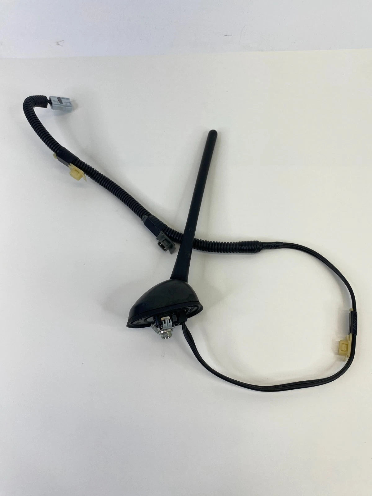 2015-2020 Honda Fit HATCHBACK Base & Sport Roof Mounted Radio Antenna Assy OEM