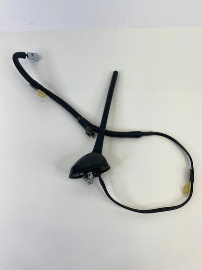 2015-2020 Honda Fit HATCHBACK Base & Sport Roof Mounted Radio Antenna Assy OEM