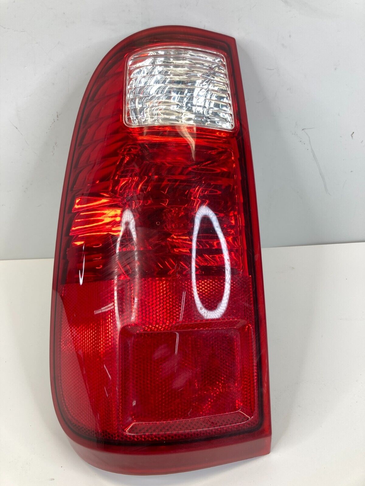 2008-2016 Ford F-250 Super Duty Rear Left Driver Tail Light Taillight