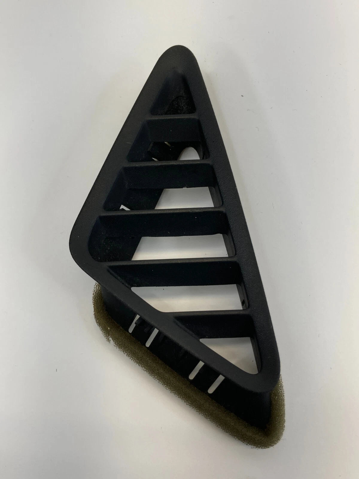 10-17 CHEVROLET EQUINOX DASH LEFT SIDE AC AIR VENT DEFROSTER GRILLE 25779104 OEM