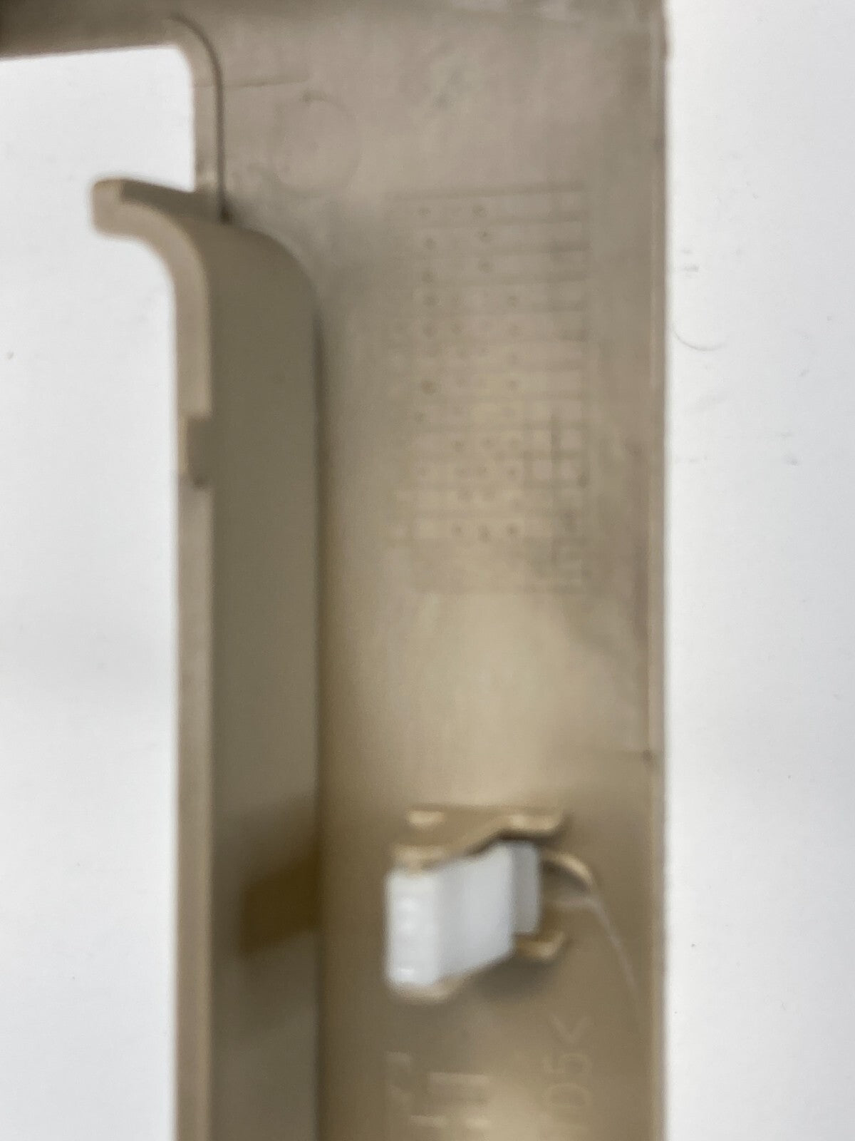 2007-2009 Acura MDX Front Center Console Arm Rest Latch Trim Bezel Assy OEM