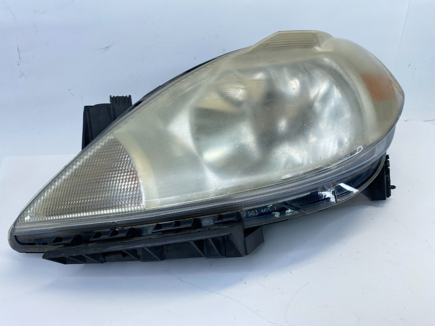 2008-2012 Nissan Versa HATCHBACK Front Left Driver Headlight Headlamp Halogen