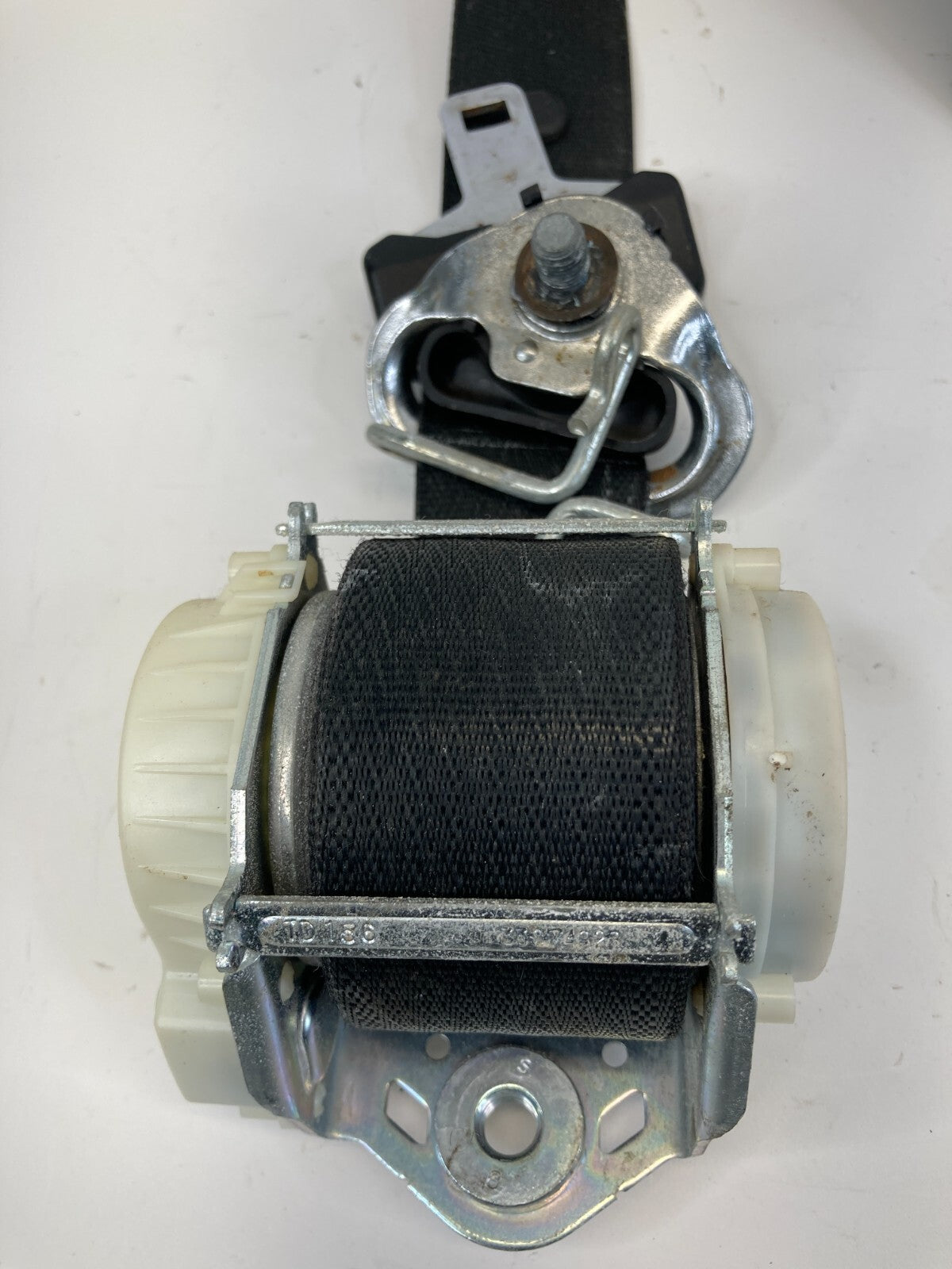 08 09 10 11 Ford Focus Sedan Front Left Driver Side Seat Belt Retractor OEM