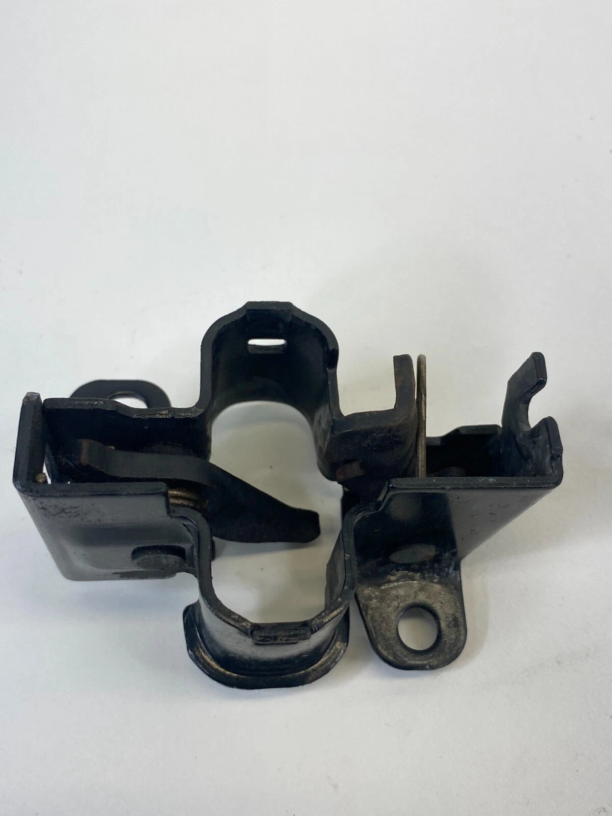 2003-2009 MERCEDES BENZ E320 FRONT HOOD SIDE LOCK LATCH STRIKER A2198800160 OEM