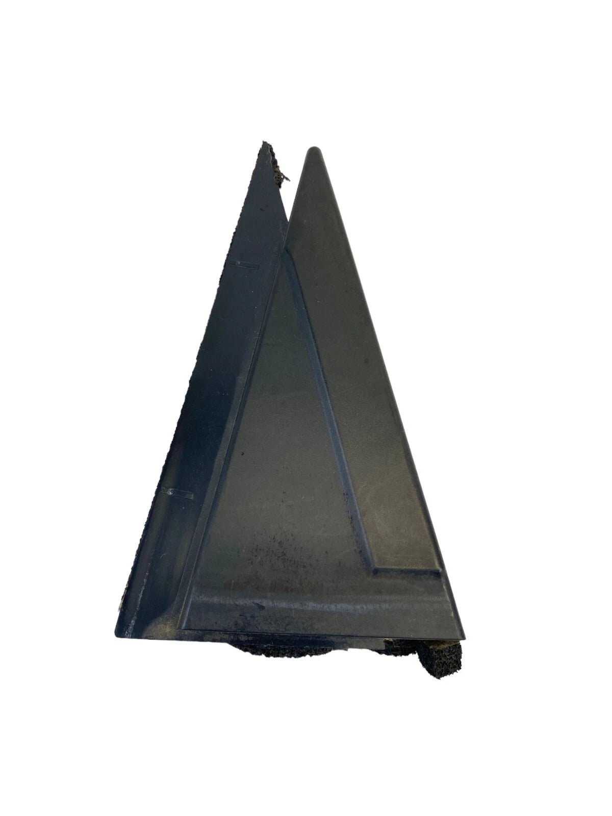 2008-2013 NISSAN ROGUE REAR RIGHT DOOR INNER CORNER WINDOW GLASS COVER CHANNEL
