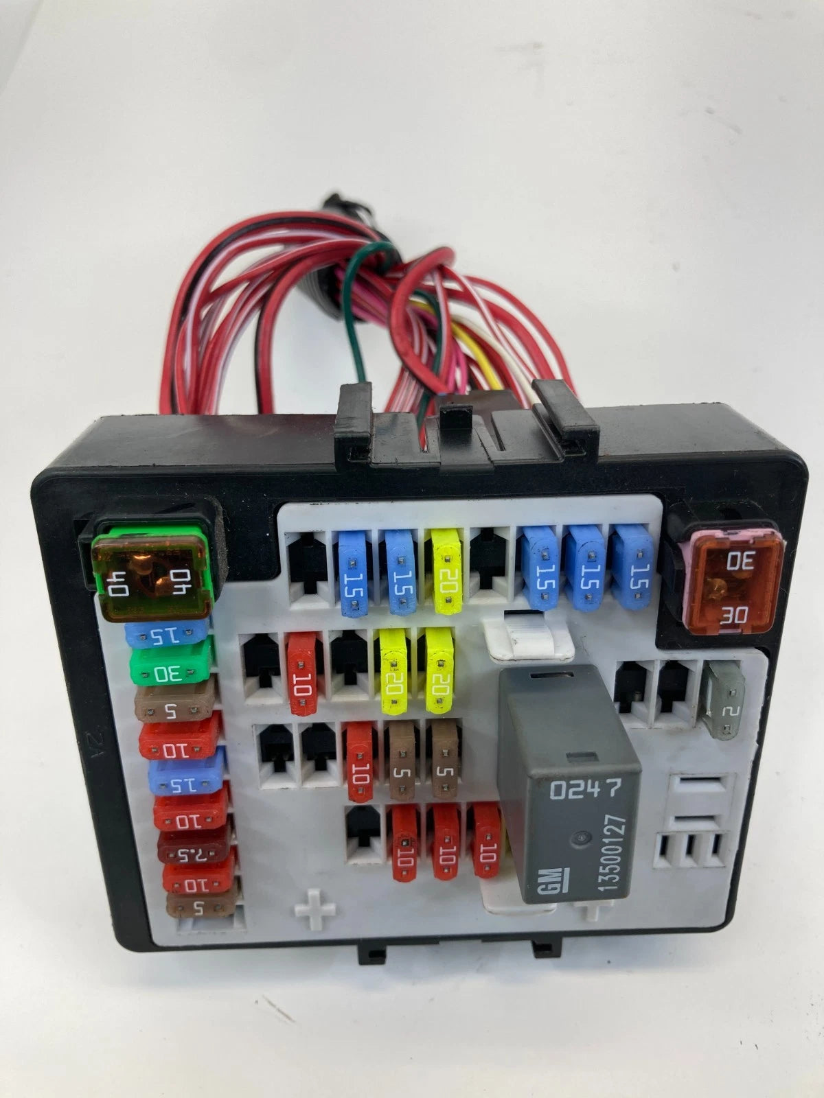2010-2015 GMC TERRAIN 2.4L A/T INTERIOR UNDER DASH FUSE RELAY BOX 15518184 OEM