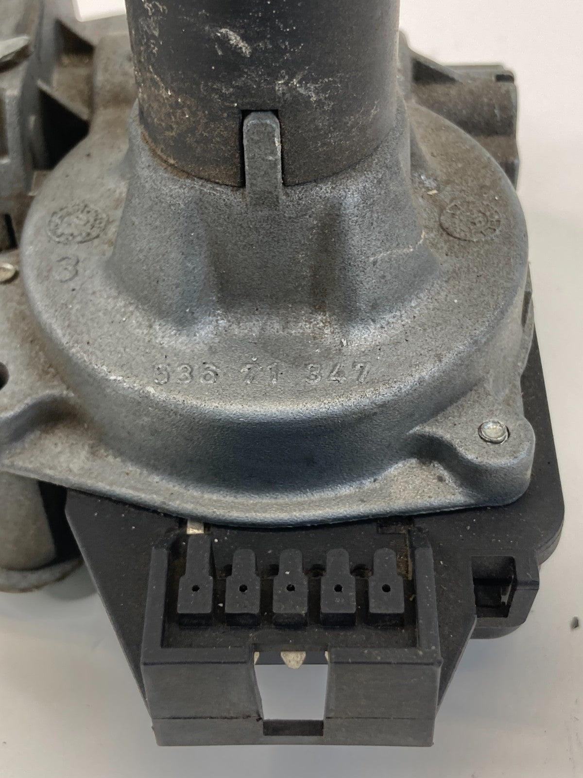 2002-2009 Chevrolet Trailblazer Rear Liftgate Window Wiper Motor Assy OEM