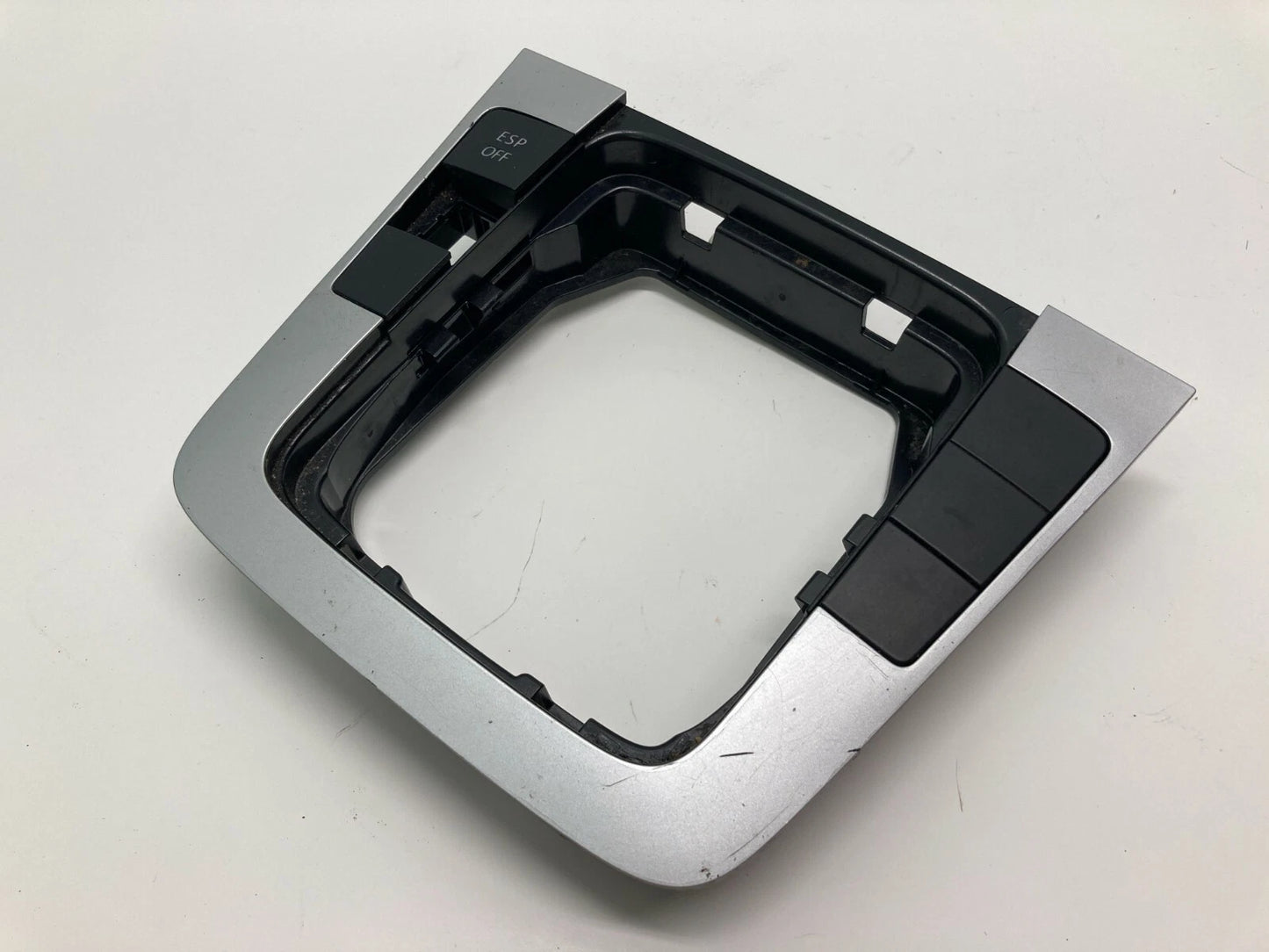 08-10 VOLKSWAGEN PASSAT FLOOR GEAR SHIFT SHIFTER TRIM BEZEL SURROUND 3C0864263G