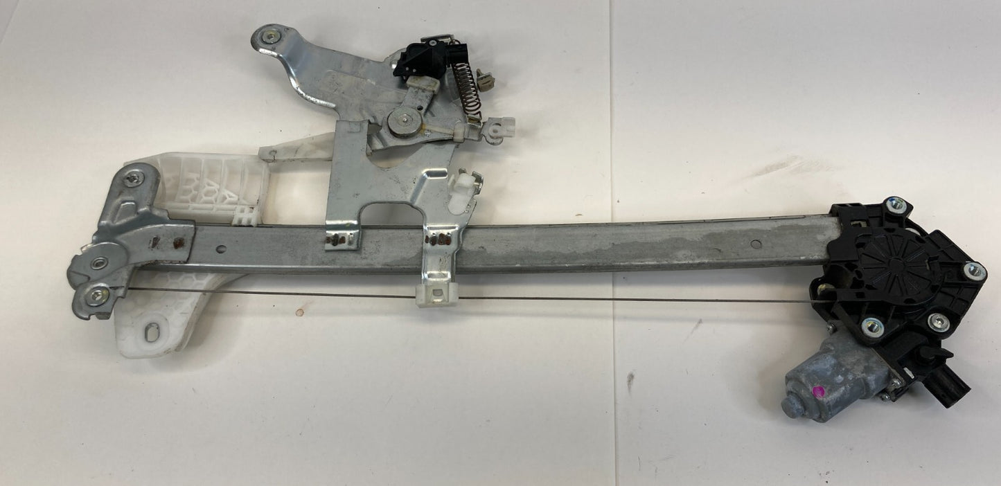 11-17 Honda Odyssey Right Sliding Door Window Regulator & Motor 72710-TK8-A112
