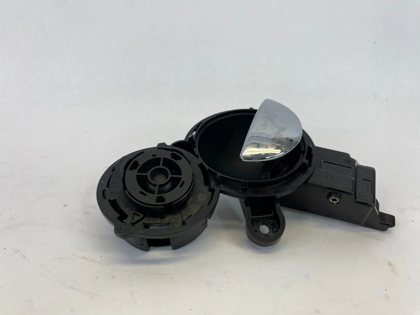 2002-2006 MINI COOPER LEFT LH DRIVER SIDE INTERIOR DOOR HANDLE OEM