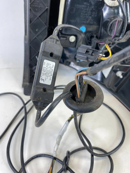 2016-2019 Ford Explorer Police Interceptor Utility Right Taillight Taillamp OEM