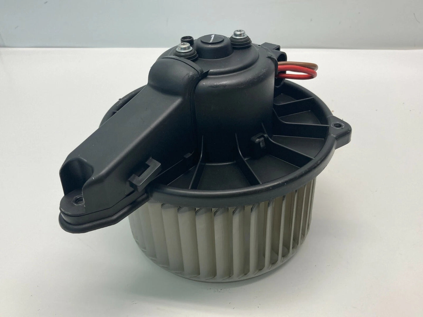 99 00 01 02 03 04 AUDI A6 HVAC HEATER BLOWER MOTOR AC A/C 4B1-820-021-B OEM