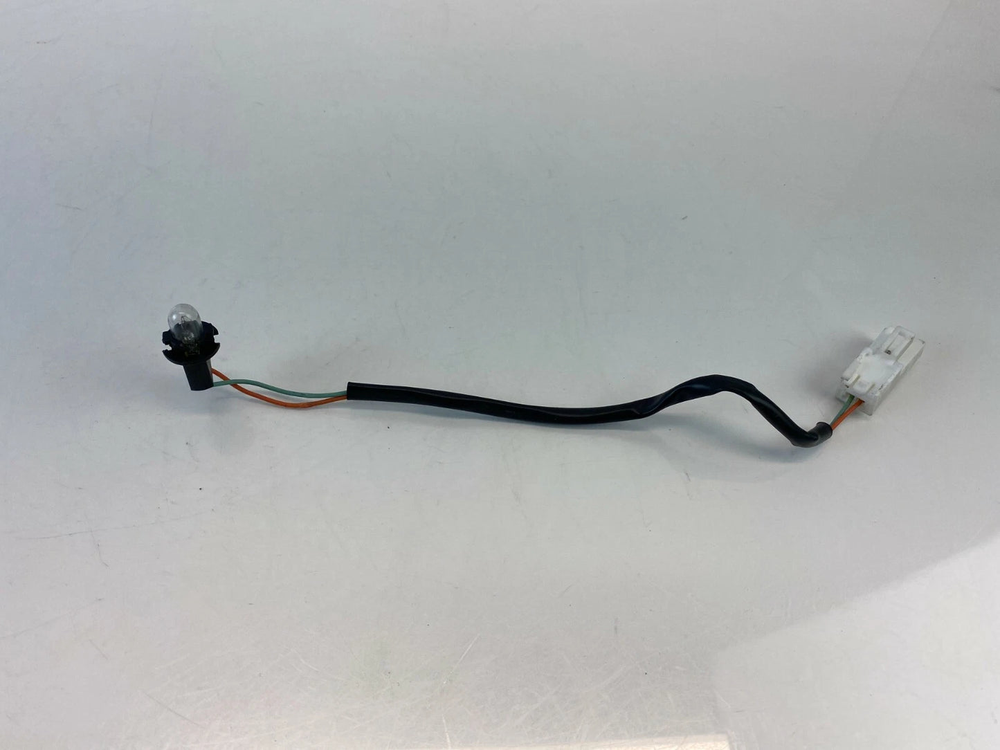 2011-2014 HYUNDAI SONATA FRONT RIGHT DOOR PANEL COURTESY LIGHT LAMP WIRE HARNESS