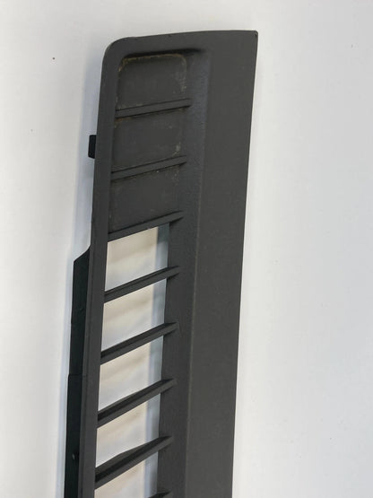 2005 2006 JEEP GRAND CHEROKEE UPPER RIGHT DASH DEFROST VENT GRILLE COVER