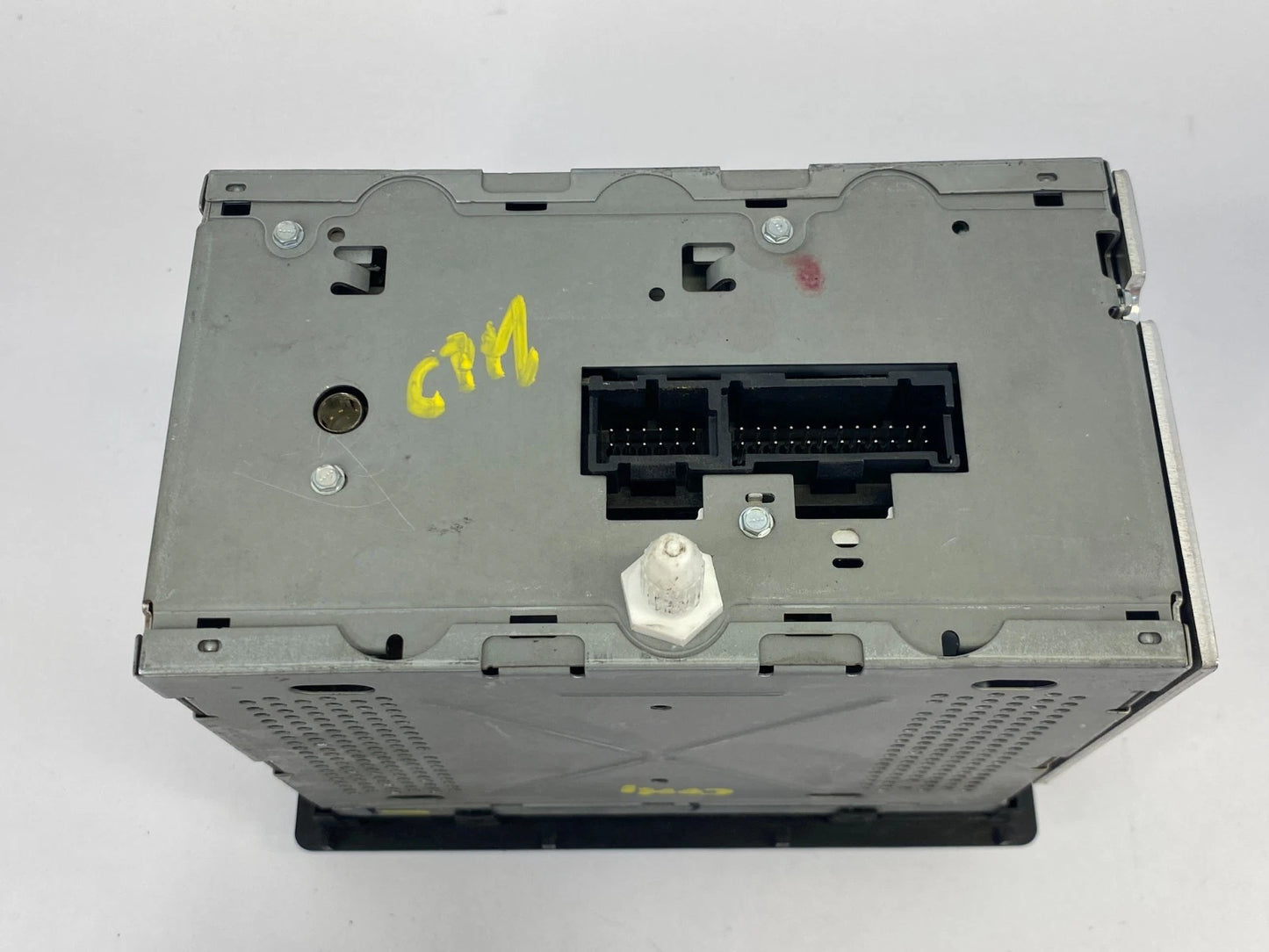 2003-2005 GMC ENVOY AM/FM RADIO RECEIVER STEREO CD DISC PLAYER 15104155 OEM