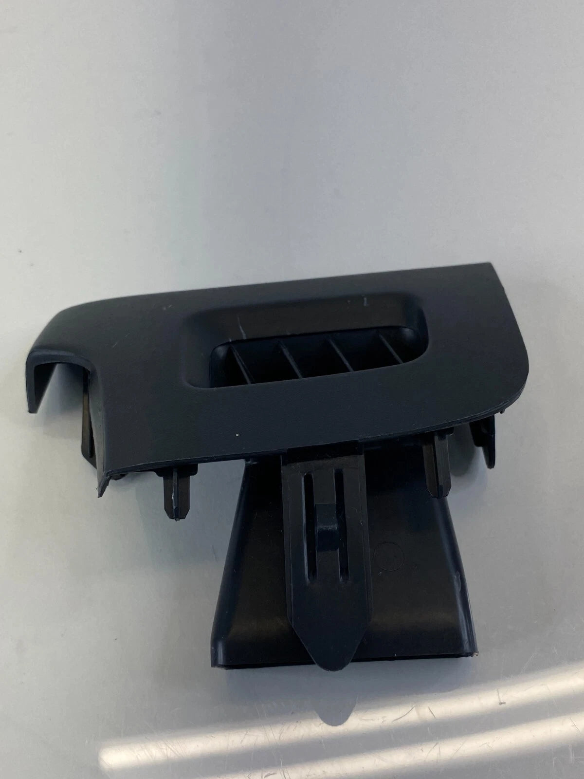 2010-2015 TOYOTA PRIUS DASH RIGHT DEFROSTER AC AIR VENT GRILL COVER 55961-47030