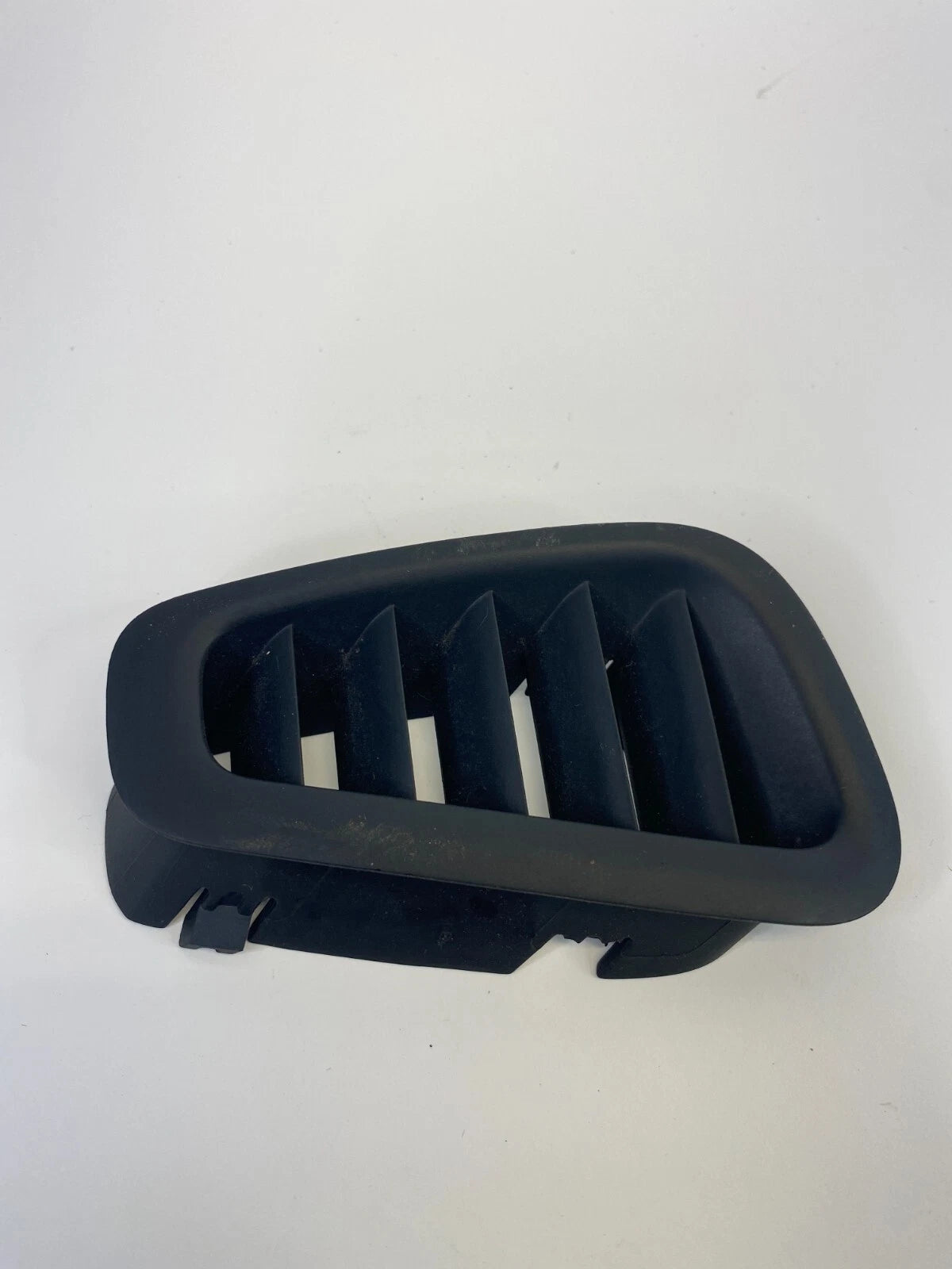 2013-2016 DODGE DART DASH RIGHT SIDE AIR VENT GRILLE DEFROSTER 1VV93TRMAA OEM