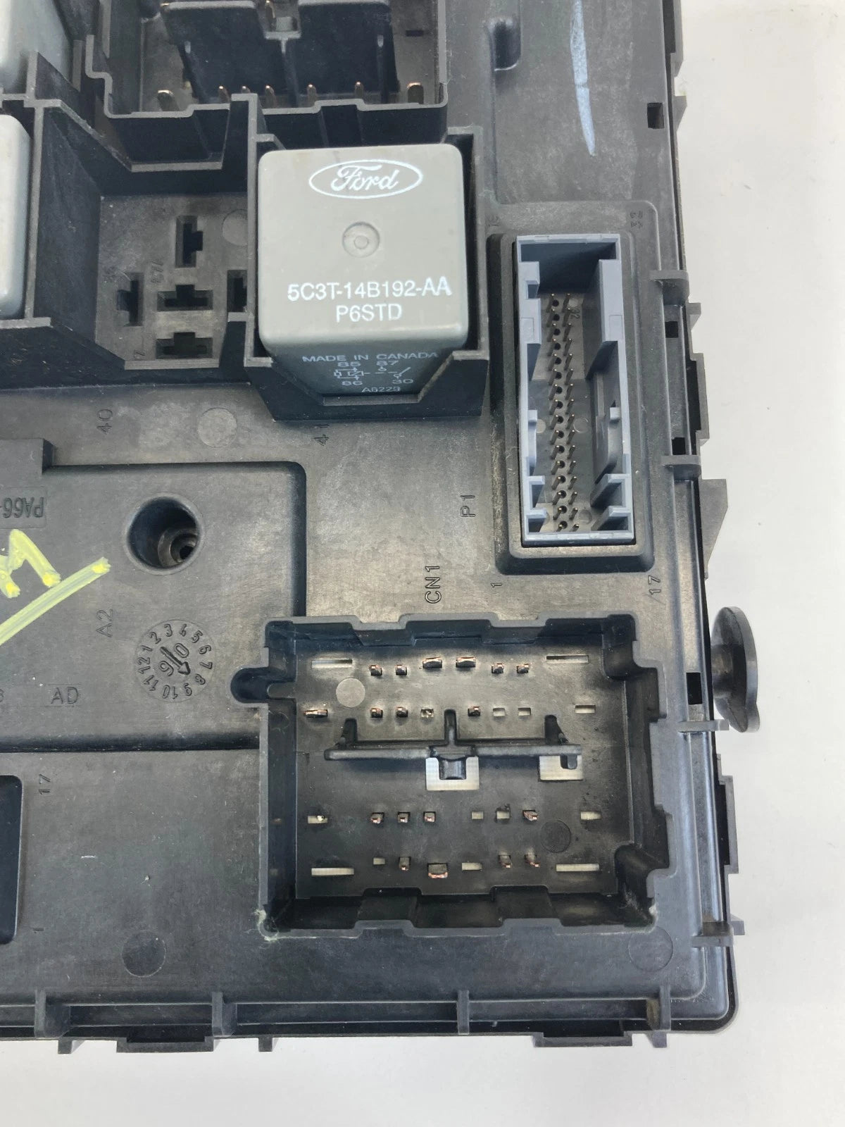 05-07 MERCURY MARINER BODY CONTROL MODULE INTERIOR CABIN FUSE BOX 7E6T-14B476-DF