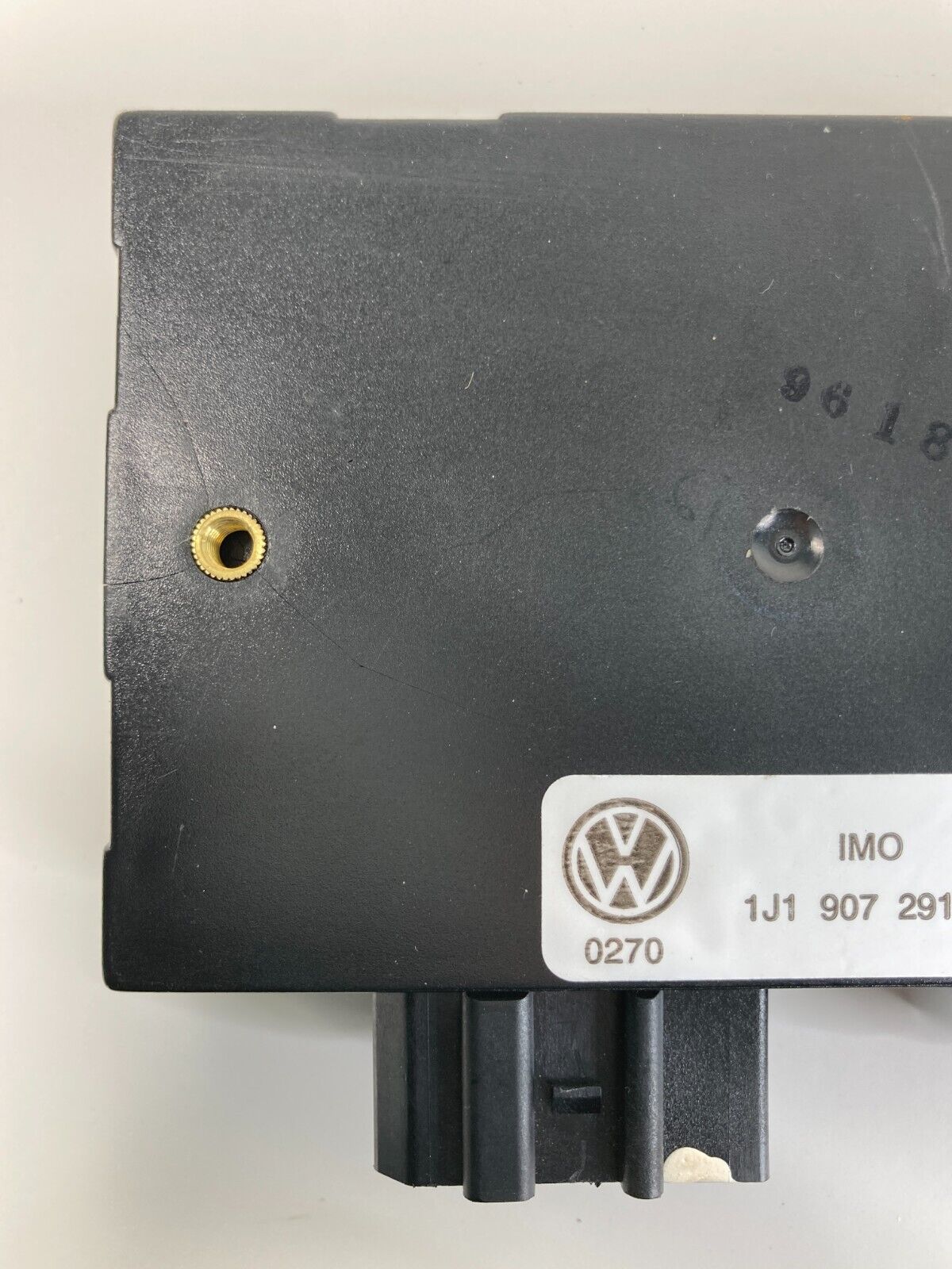 1998-2001 Volkswagen Beetle 2.0L Body Comfort Control Module 1J0-959-799 OEM