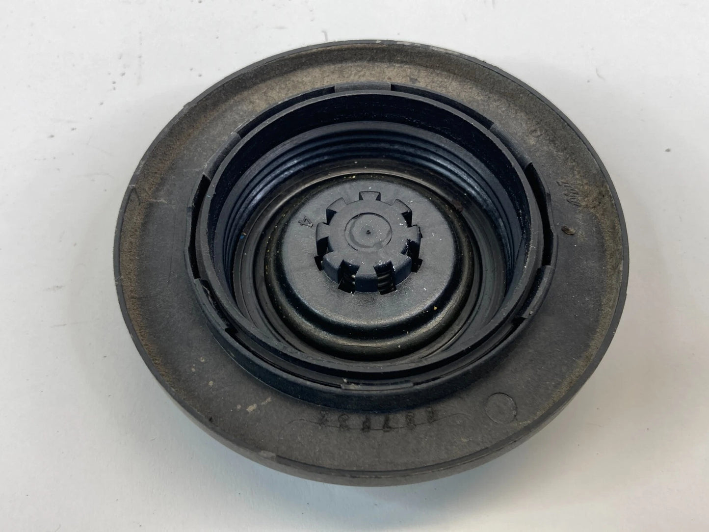 2006-2012 FORD FUSION 3.0L ENGINE RADIATOR COOLANT RESERVOIR TANK CAP 1W138101AA