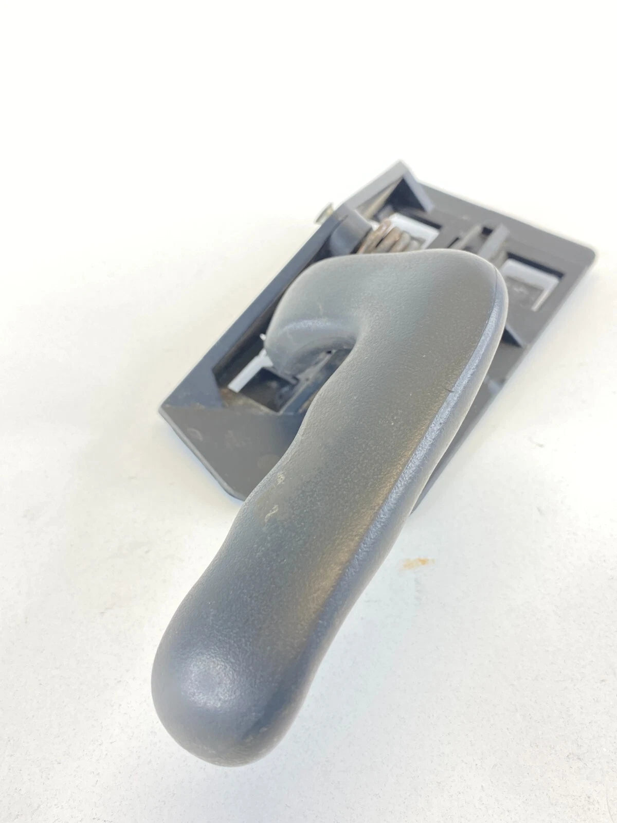 1999-2007 CHEVROLET SILVERADO 1500 LEFT DRIVER INNER DOOR HANDLE 15746473