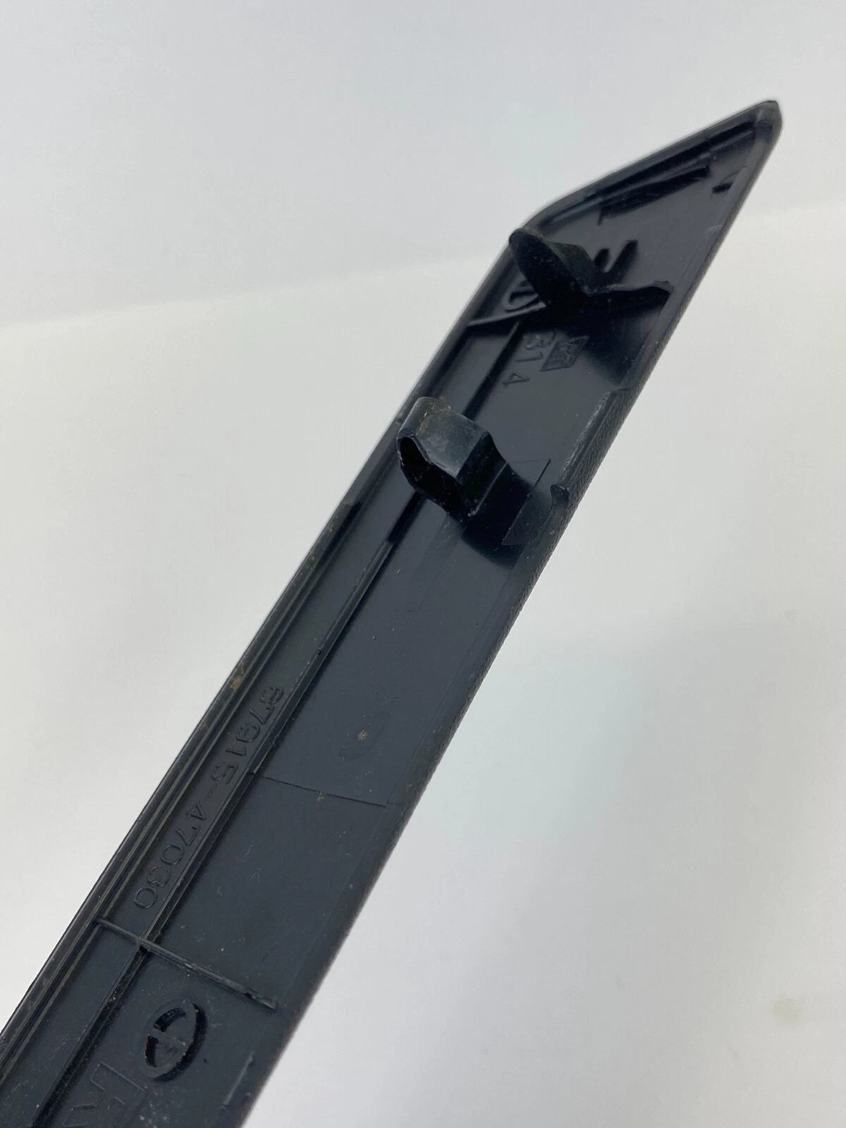 10-15 TOYOTA PRIUS REAR RIGHT SIDE DOOR SCUFF PLATE STEP TRIM PANEL 67915-47030