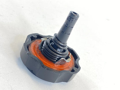 95-99 04 05 CHEVROLET MONTE CARLO POWER STEERING FLUID RESERVOIR COVER CAP LID