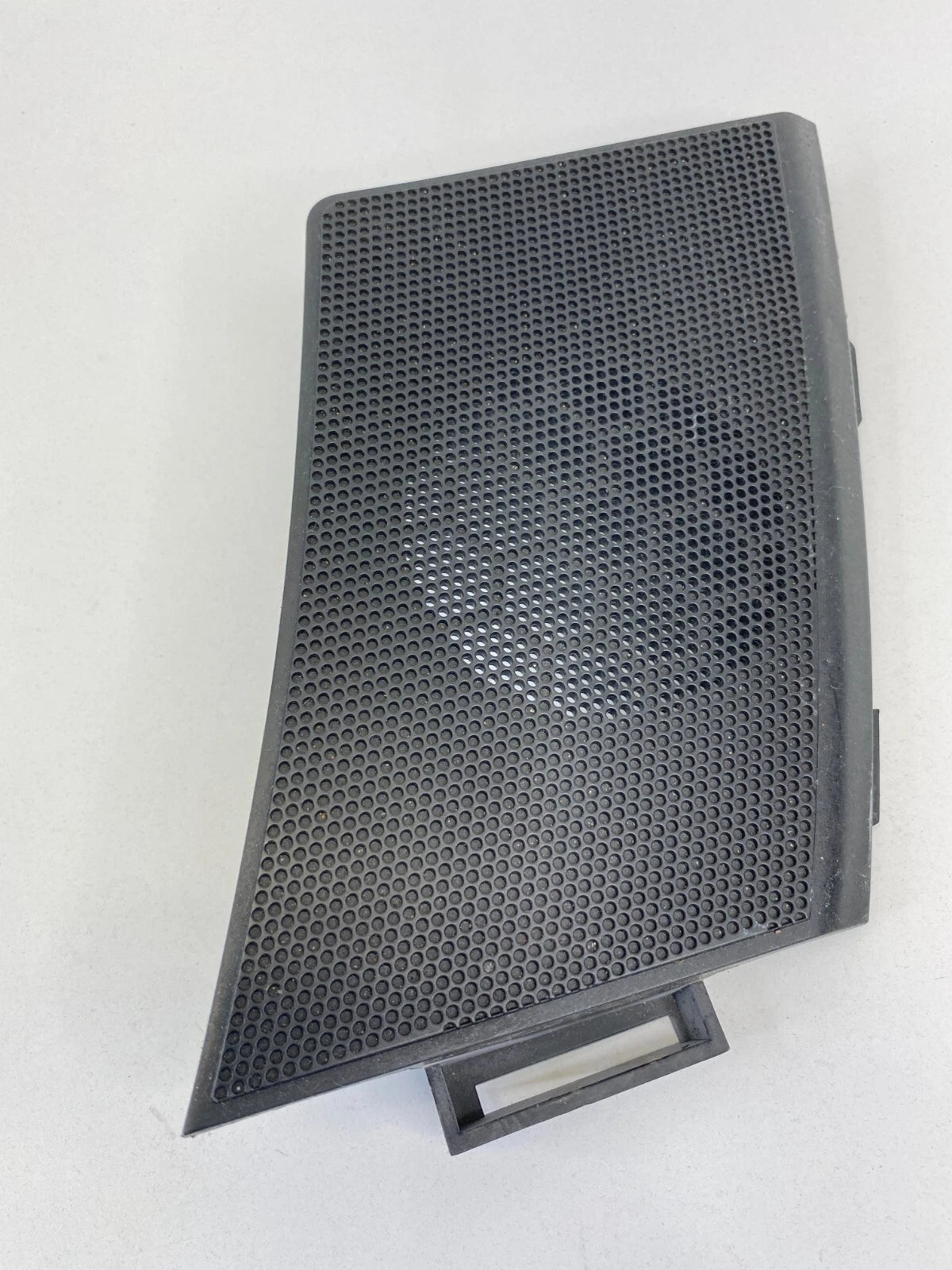 2007-2013 NISSAN ALTIMA RIGHT SIDE DASH SPEAKER GRILLE COVER TRIM 68498JA000 OEM